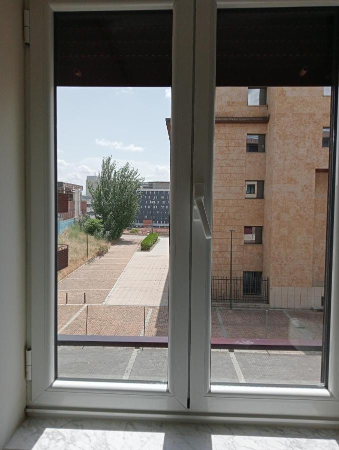 Jardines De La Muralla Free Parking Salamanka Zewnętrze zdjęcie